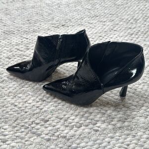 Vince Camuto Tannido Ankle Booties Black Patent Leather Heels 8.5